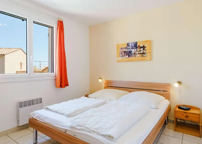 Climatisee 4 Pieces Avec Terrasse, Wifi, Garage, Proche De La Plage, Animaux Acceptes - Fr-1-409-81 Villa *